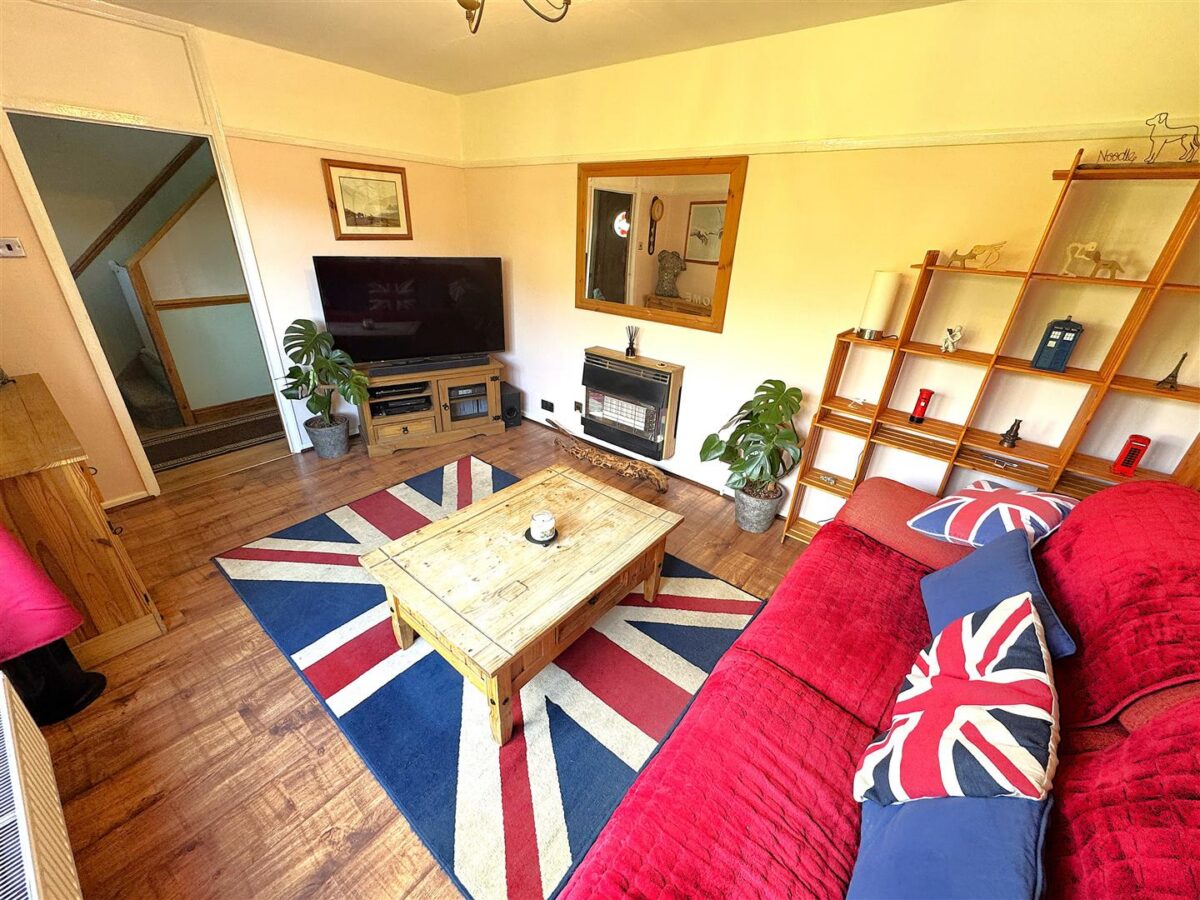 Studfall Avenue, Corby