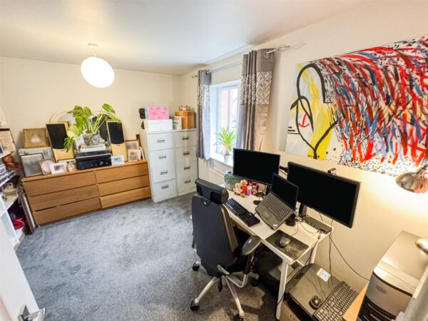 Melford Close, Corby