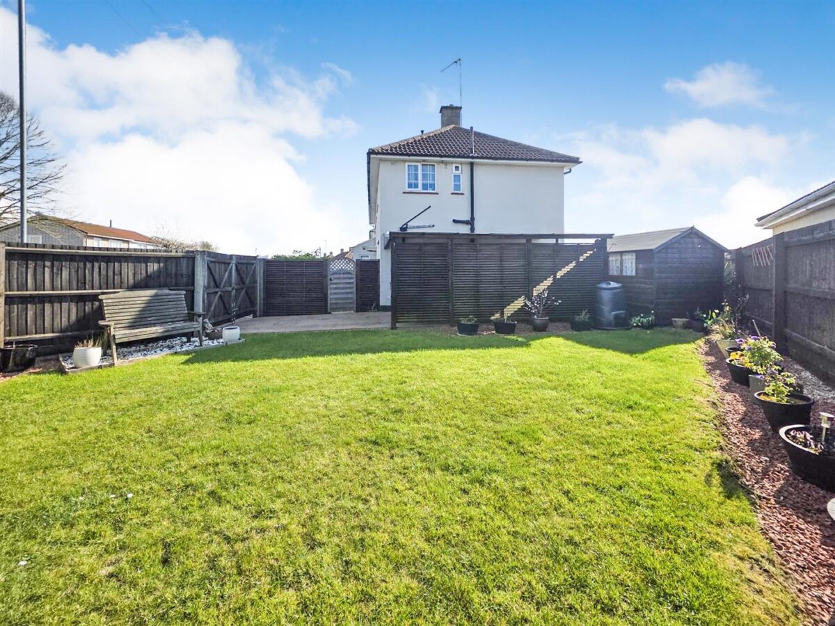 Shakespeare Way, Corby