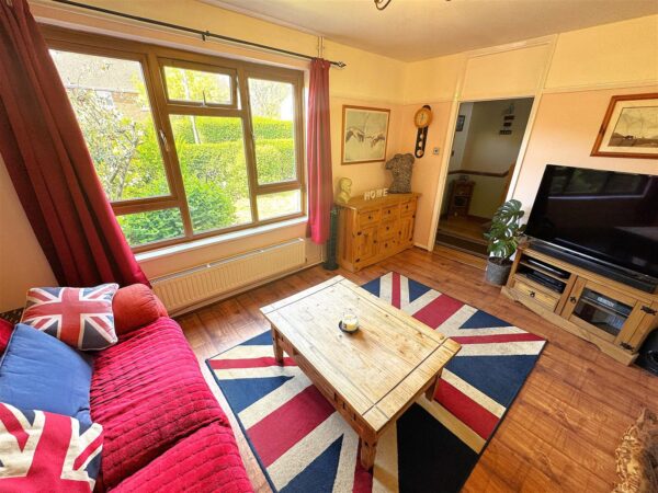 Studfall Avenue, Corby