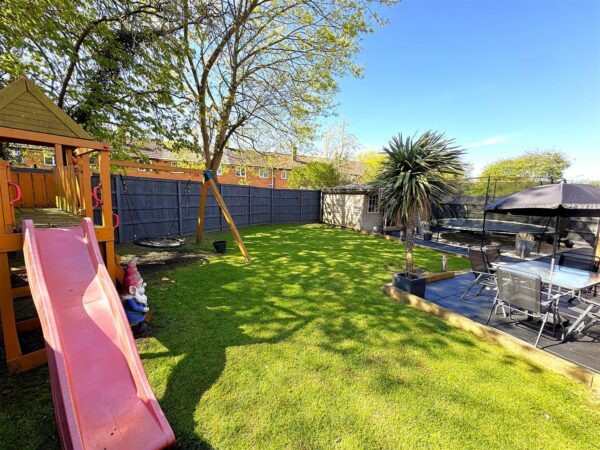 Fineshade Grove, Corby