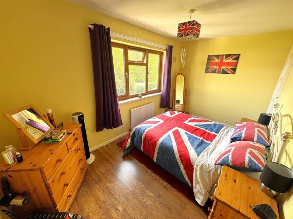 Studfall Avenue, Corby