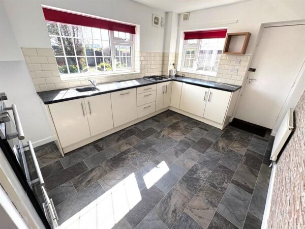 Studfall Avenue, Corby