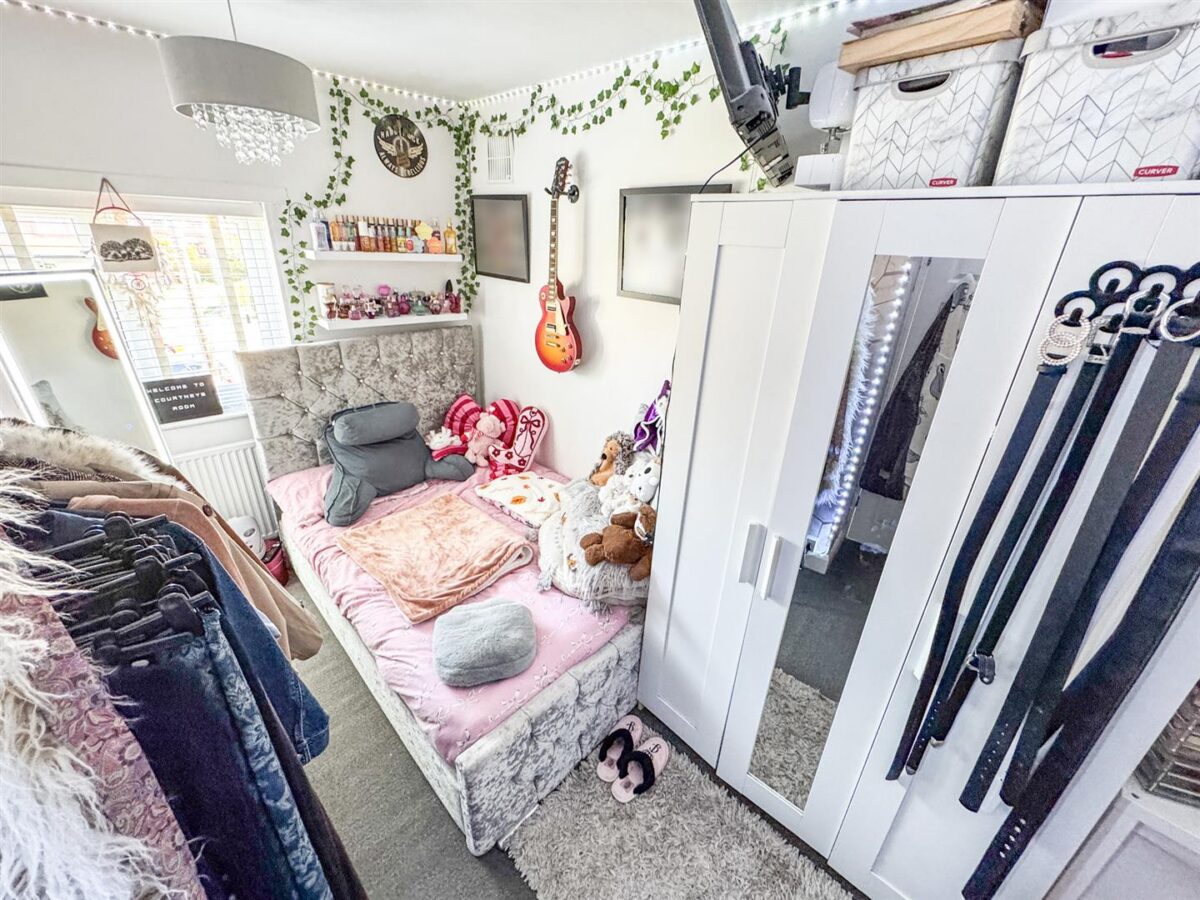 Fineshade Grove, Corby