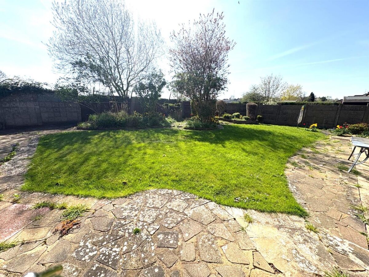 Studfall Avenue, Corby