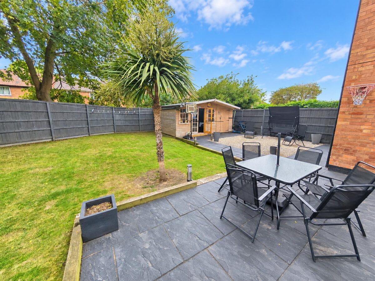 Fineshade Grove, Corby