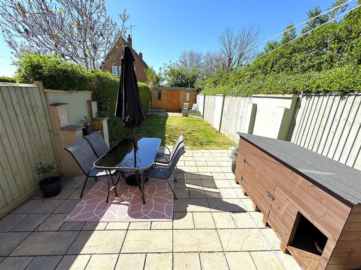 Thoroughsale Road, Corby