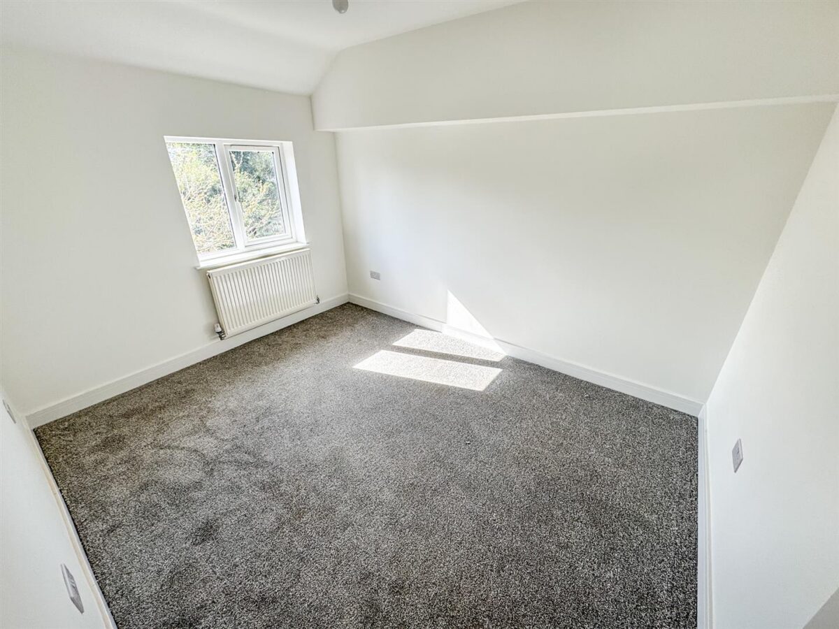 Franklin Fields, Corby