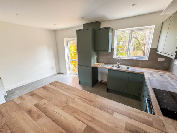 Franklin Fields, Corby