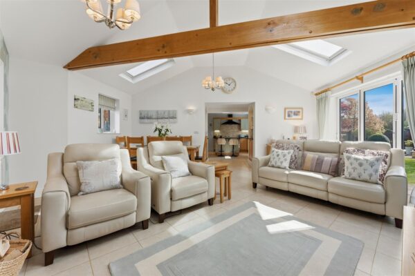 Beech Close, Desborough, Kettering