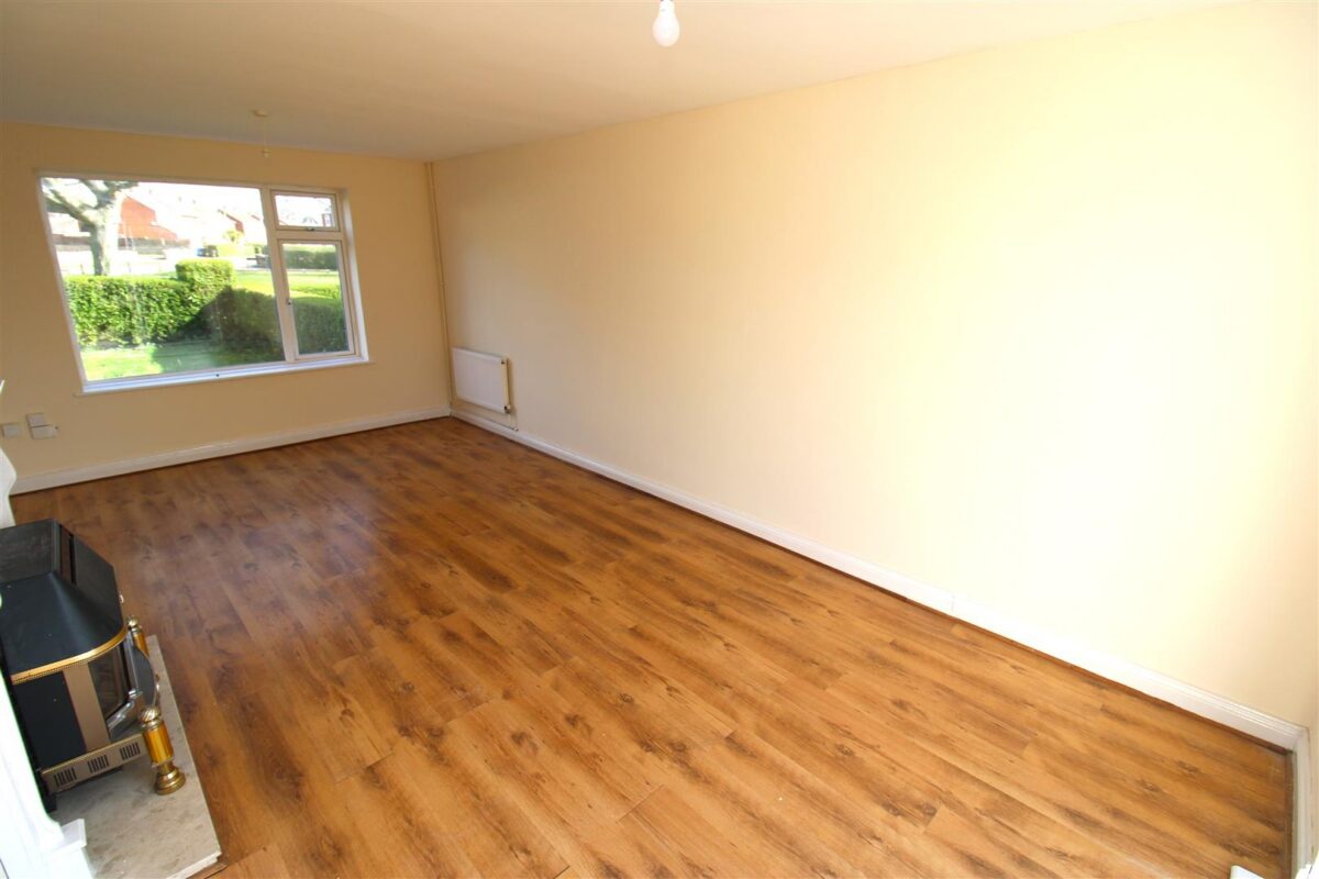 Willow Brook Road, Corby