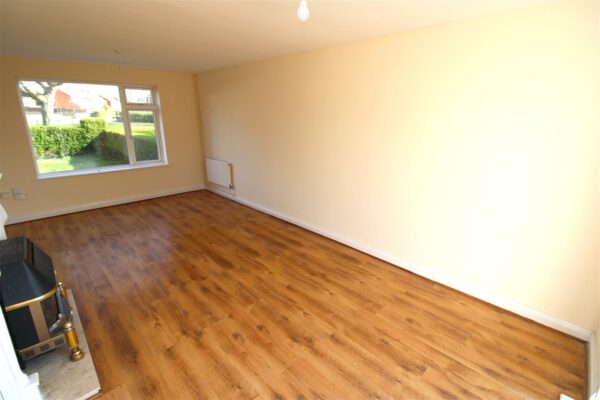 Willow Brook Road, Corby