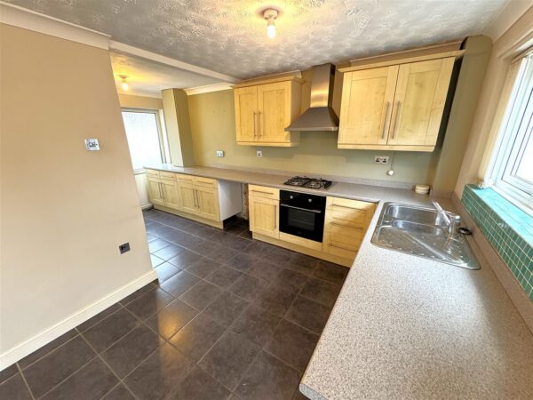 Kensington walk, Corby