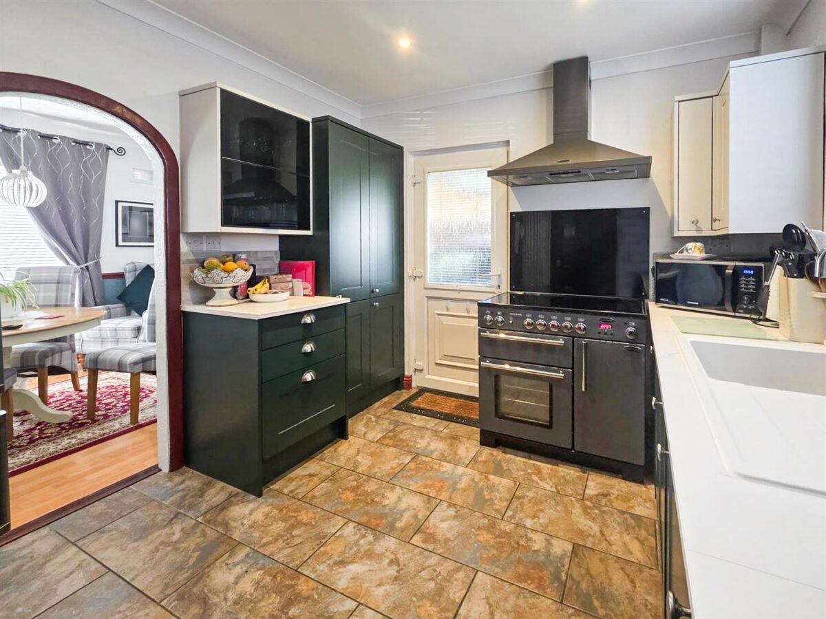 Shakespeare Way, Corby