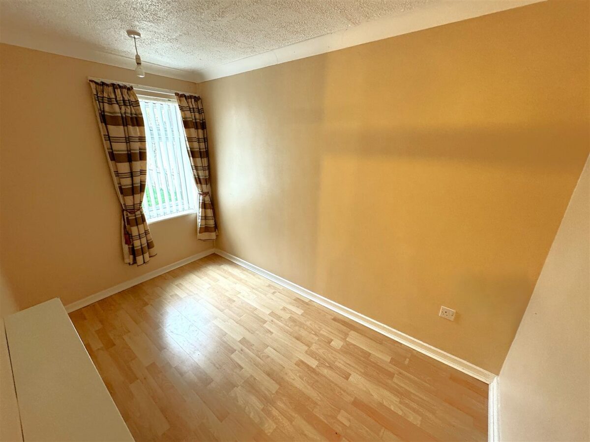 Kensington walk, Corby