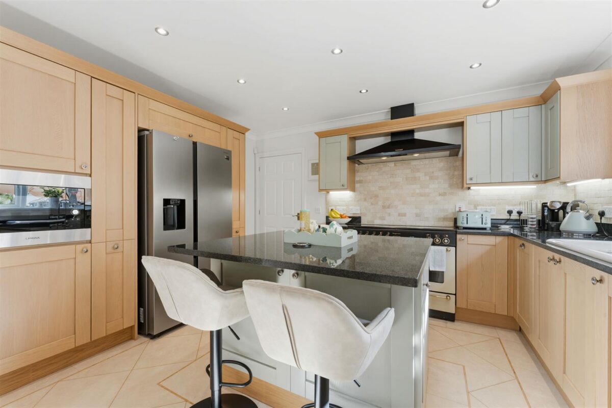 Beech Close, Desborough, Kettering