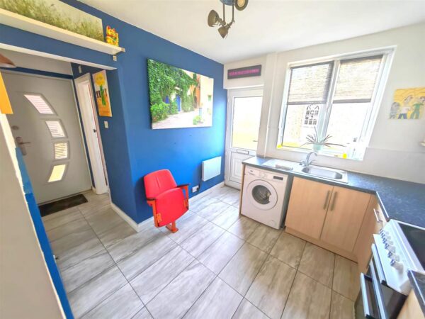 Highfield Grove, Corby