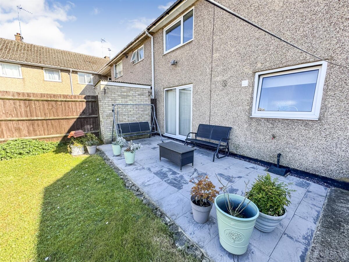 Langport Green, Corby