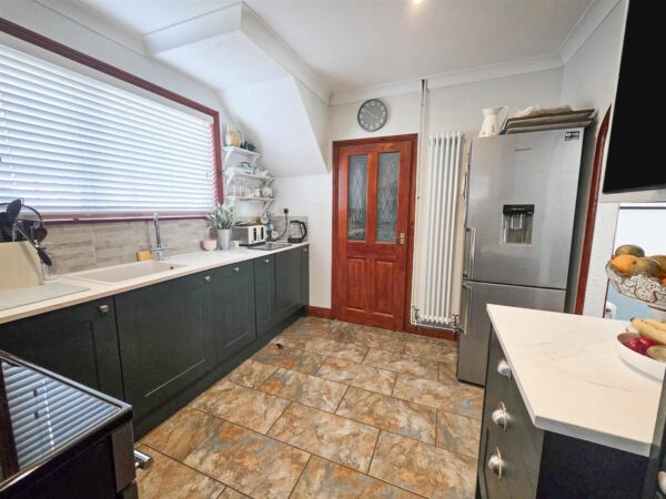 Shakespeare Way, Corby