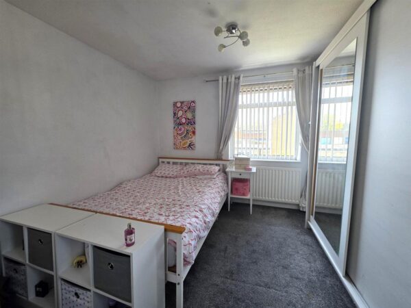 Browning Walk, Corby