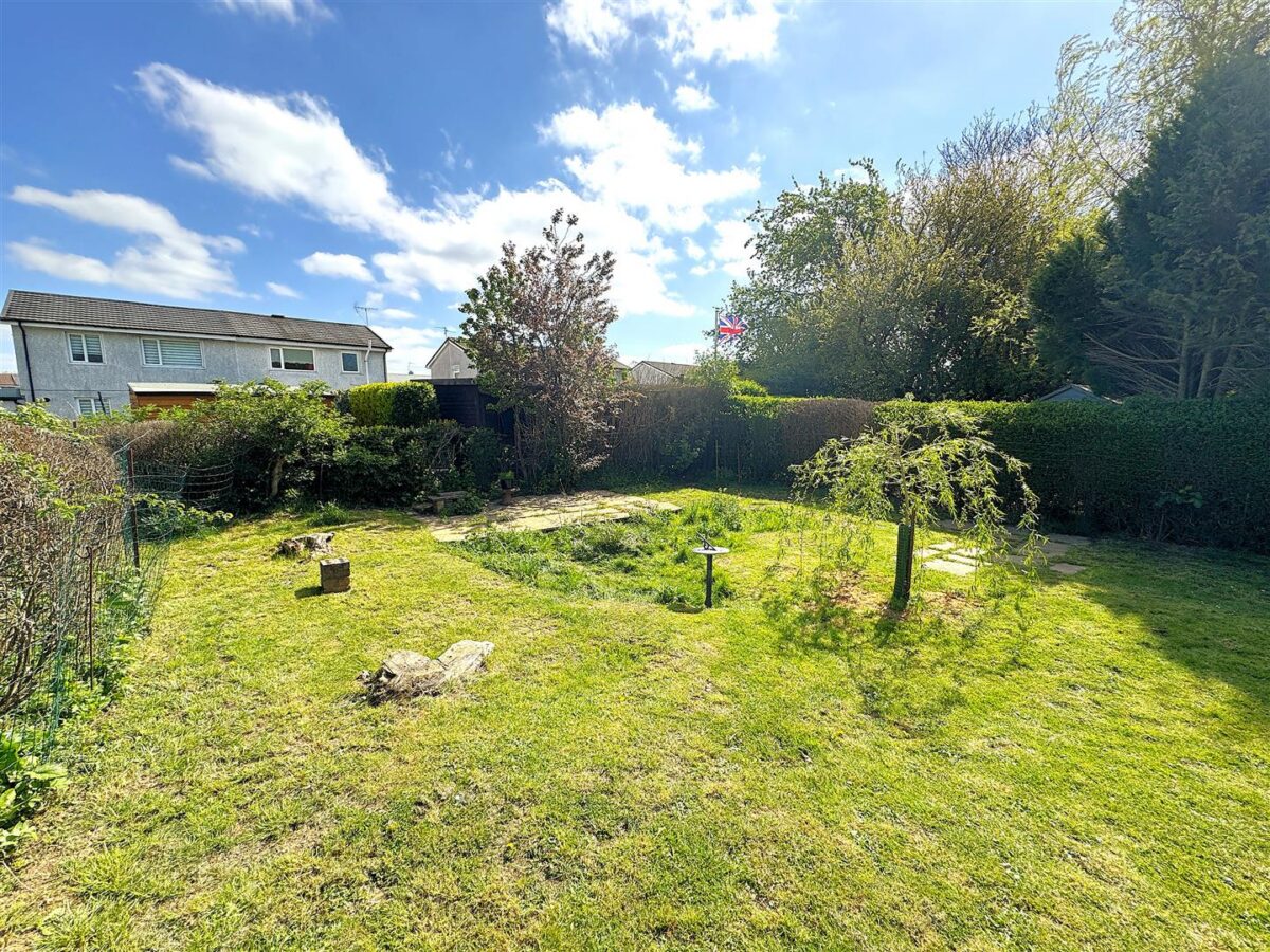 Studfall Avenue, Corby