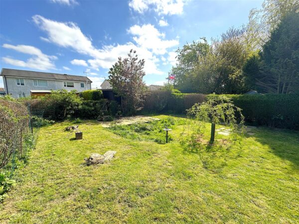 Studfall Avenue, Corby