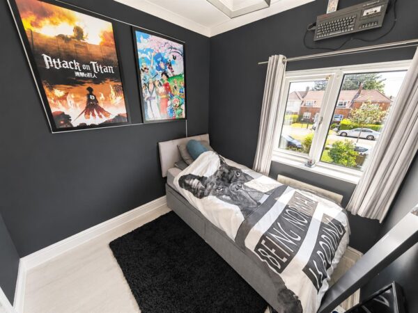 Highfield Grove, Corby