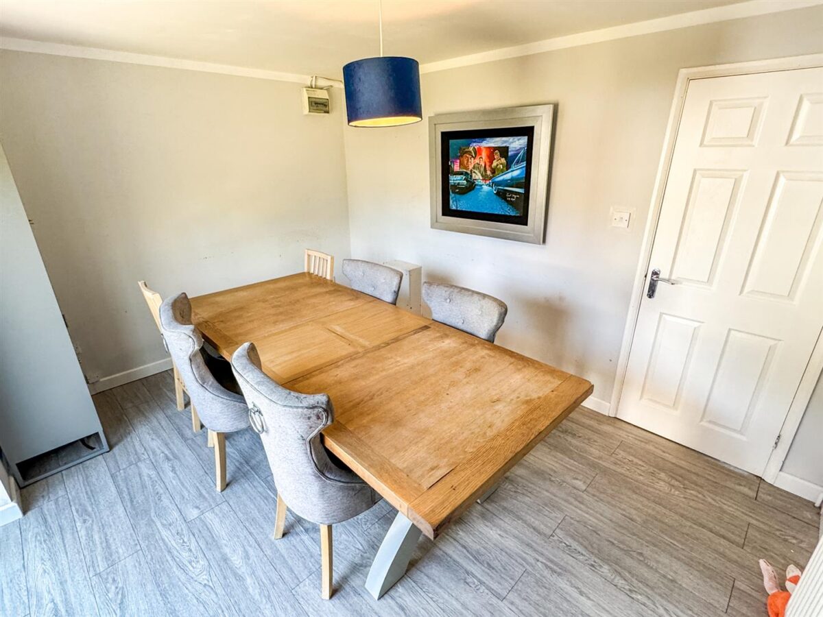 Croyde Avenue, Corby