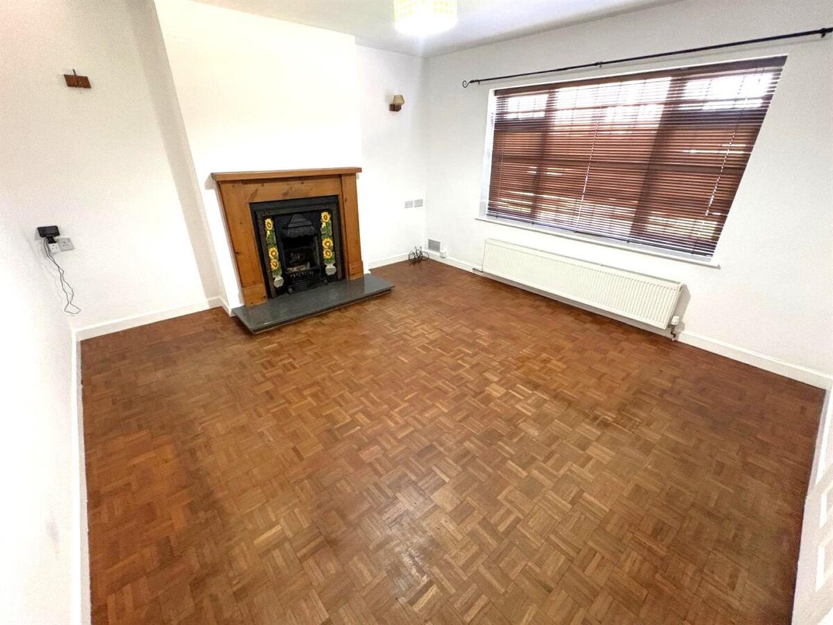 Studfall Avenue, Corby