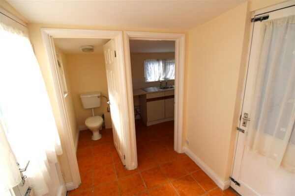 Willow Brook Road, Corby