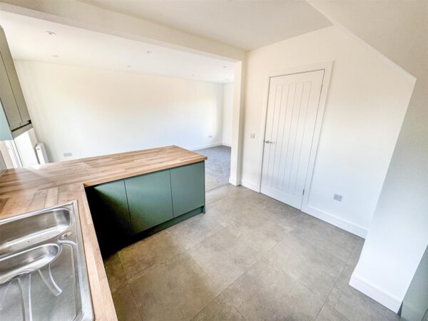 Franklin Fields, Corby