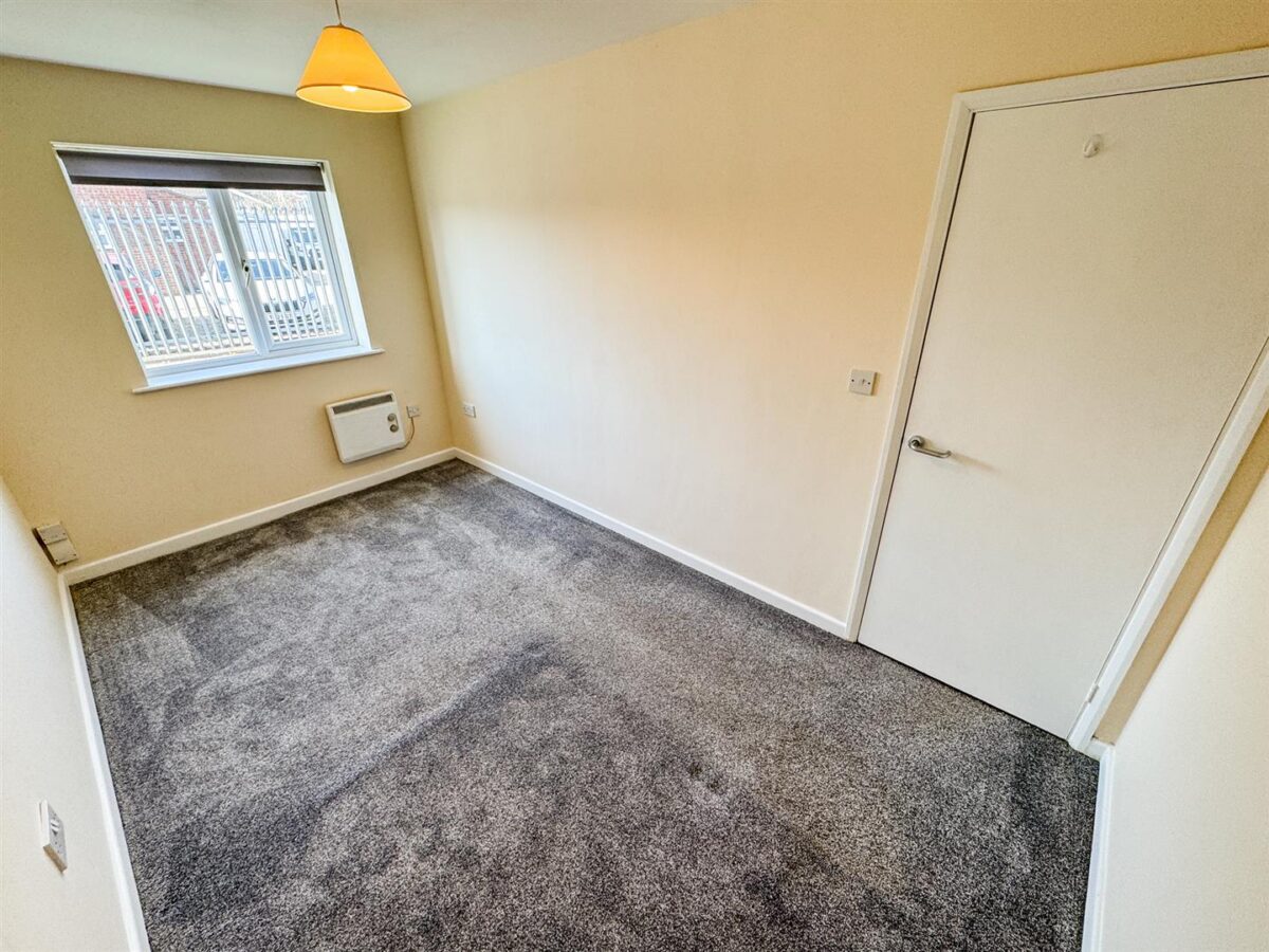 Langdale Grove, Corby