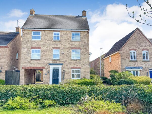 Fieldfare Close, Corby