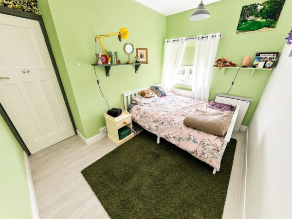 Highfield Grove, Corby
