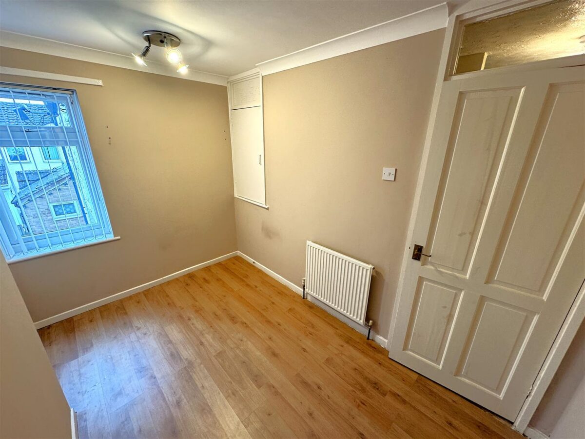 Kensington walk, Corby