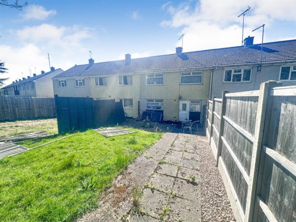 Llewellyn Walk, Corby