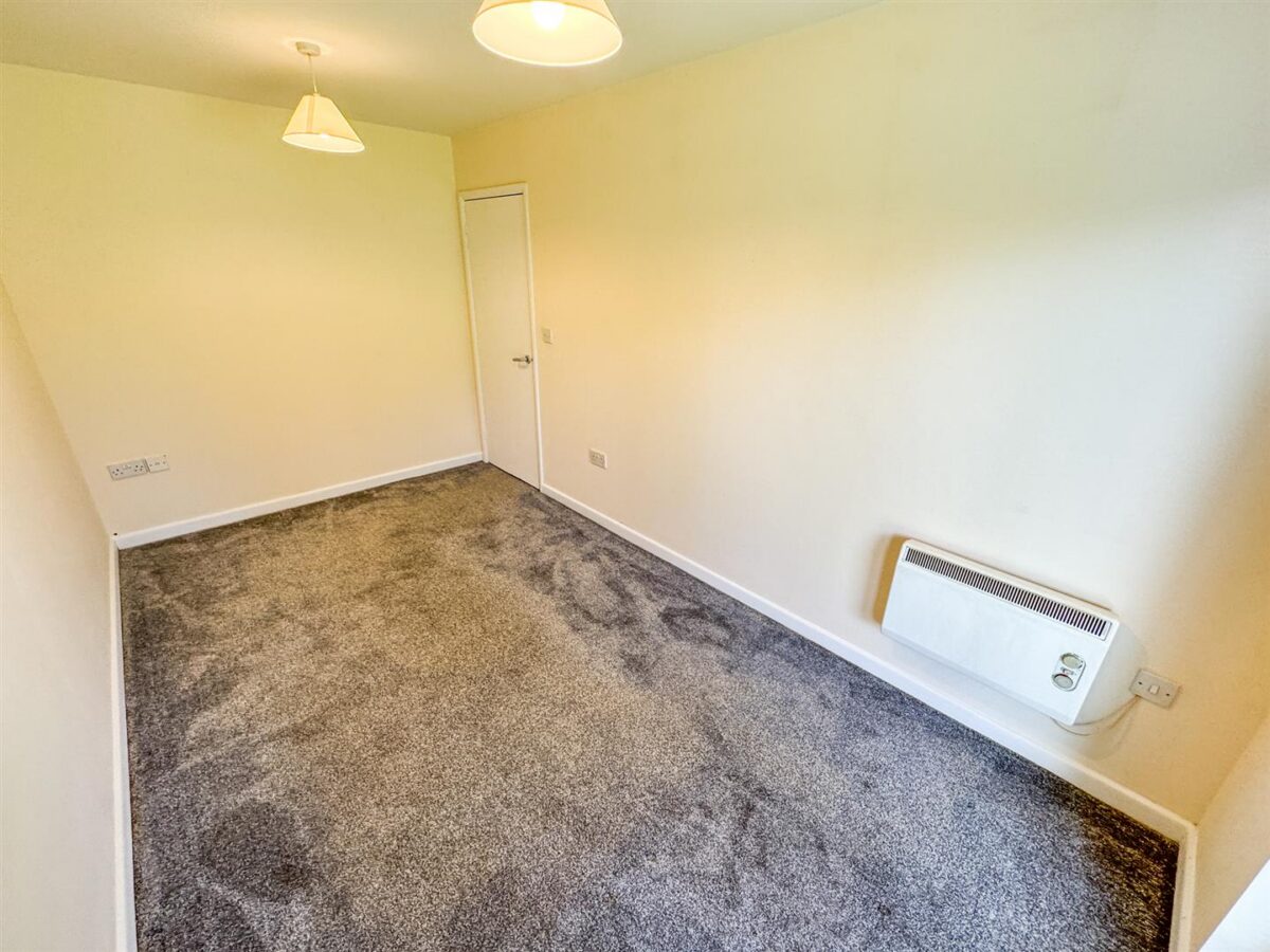 Langdale Grove, Corby