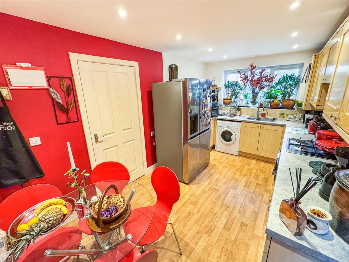 Melford Close, Corby