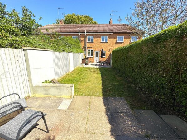 Thoroughsale Road, Corby