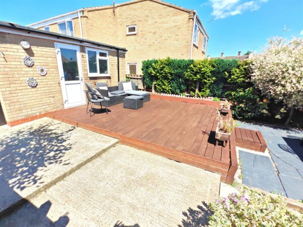 Browning Walk, Corby