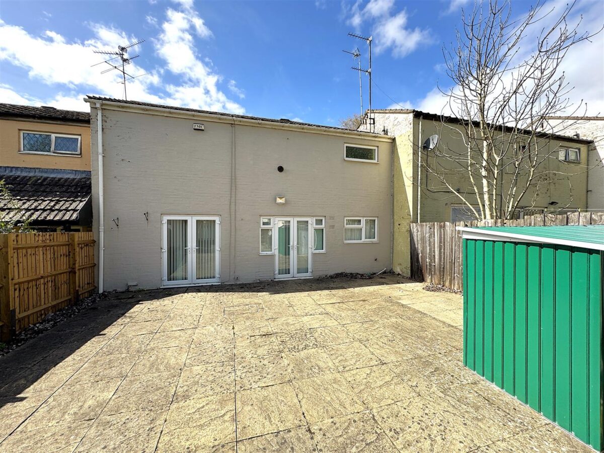 Kensington walk, Corby