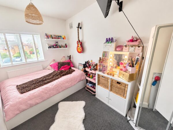 Fineshade Grove, Corby