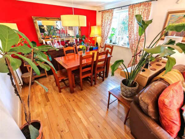 Melford Close, Corby