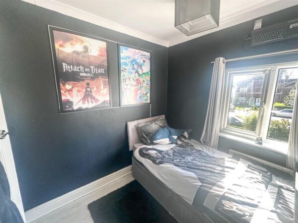 Highfield Grove, Corby