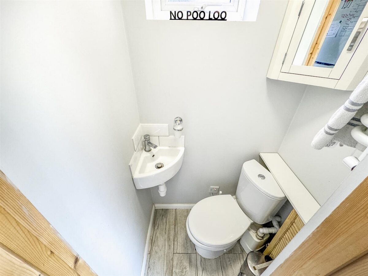 Croyde Avenue, Corby