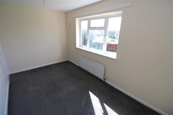 Willow Brook Road, Corby