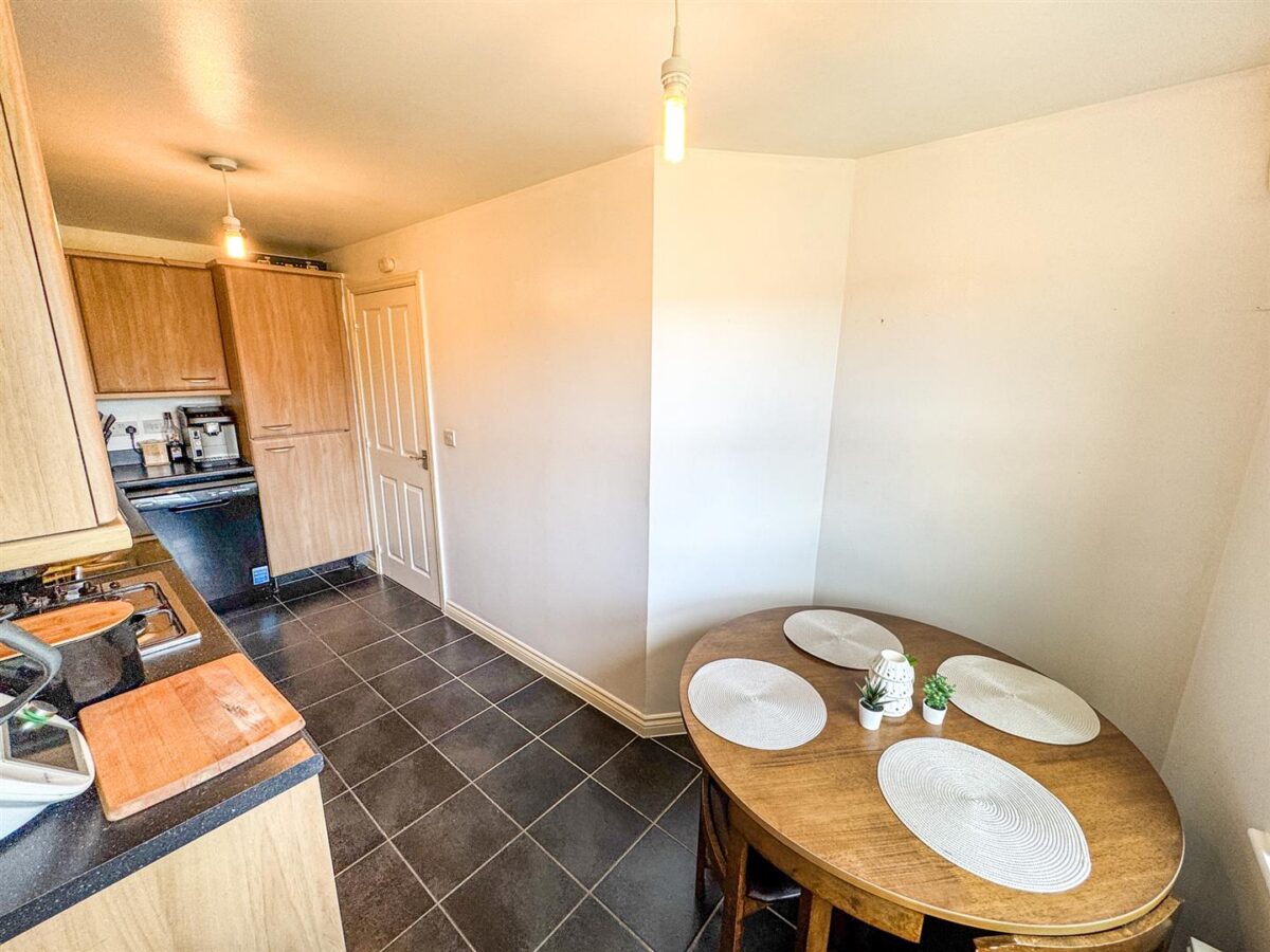 Clarendon Close, Corby