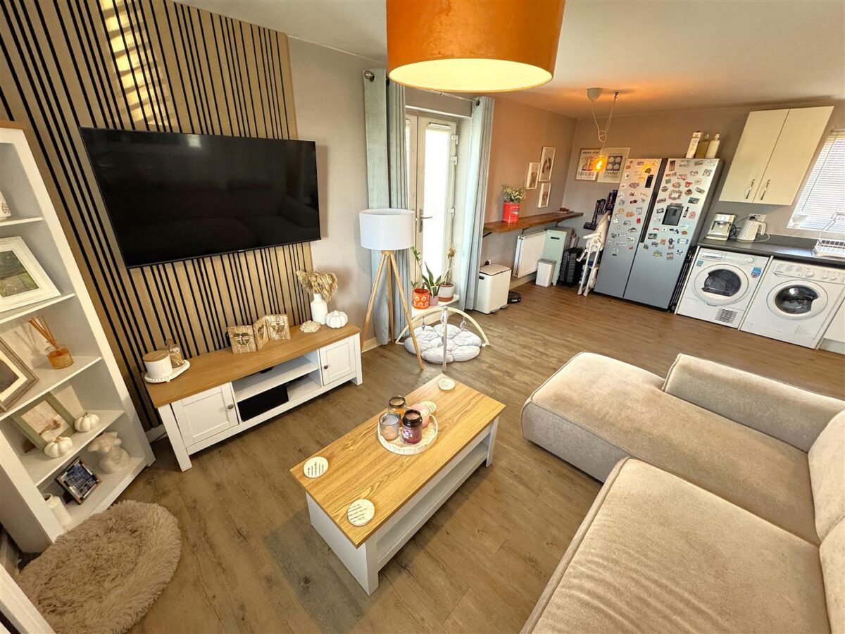 Airfield Way, Weldon, Corby