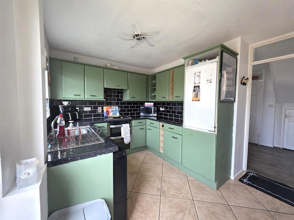 Browning Walk, Corby