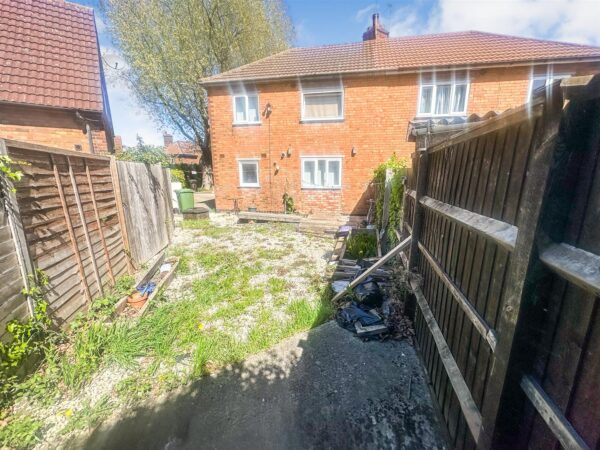 Pen Green Lane, Corby